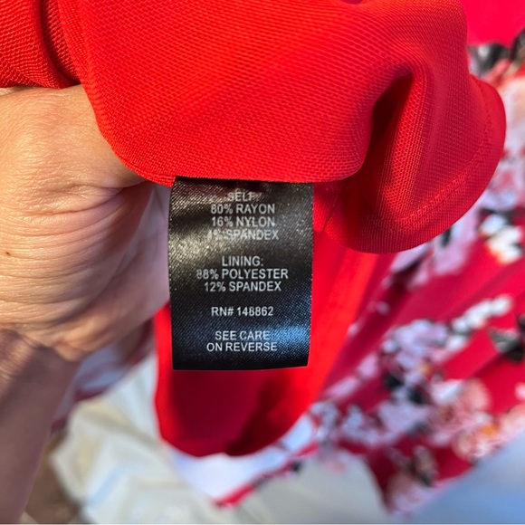 Torrid Vibrant Red Vneck Front and Back Dress - Picture 4 of 4